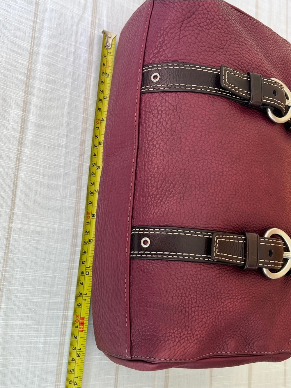 Coach Wine Red Leather Shoulder Bag with Dark Brown Straps - Picture 7 of 9